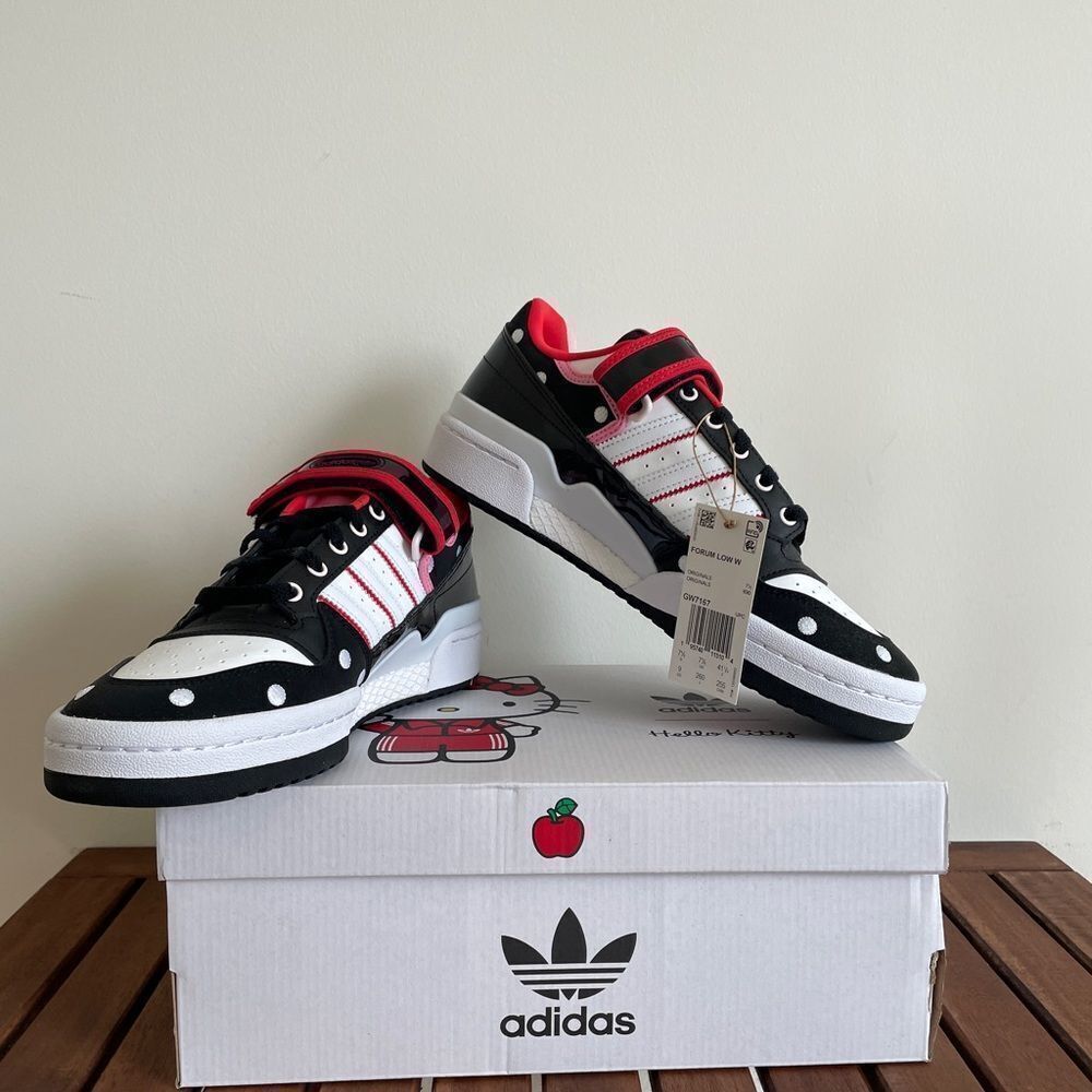 Adidas Forum Low Hello Kitty Polka Dot Women Size 9(GW7167)Box Crushed